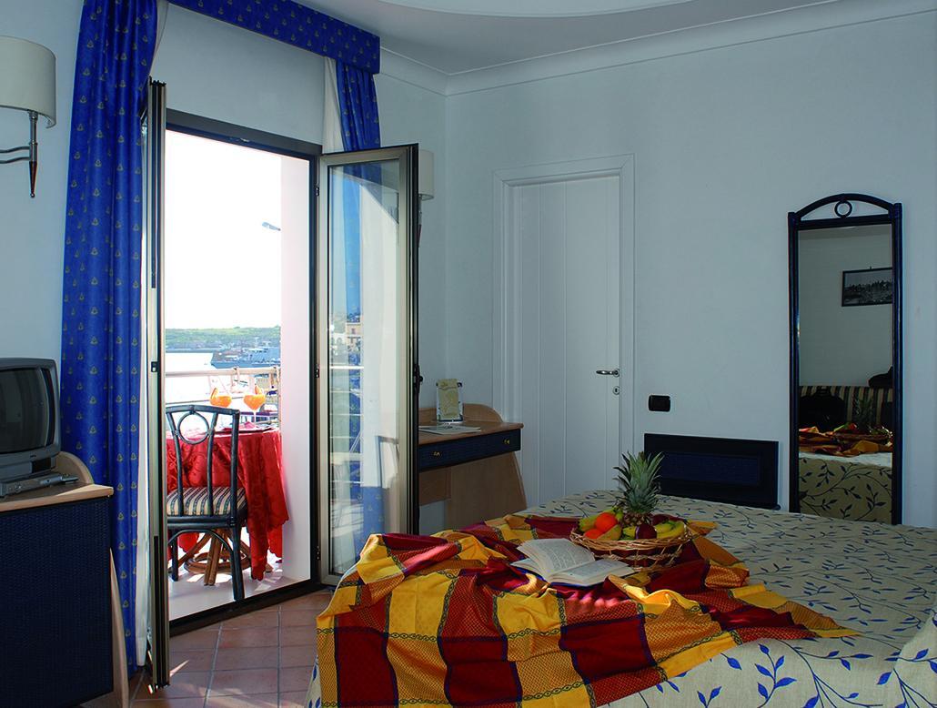 Hotel Paladini Di Francia ลัมเปดูซา ภายนอก รูปภาพ