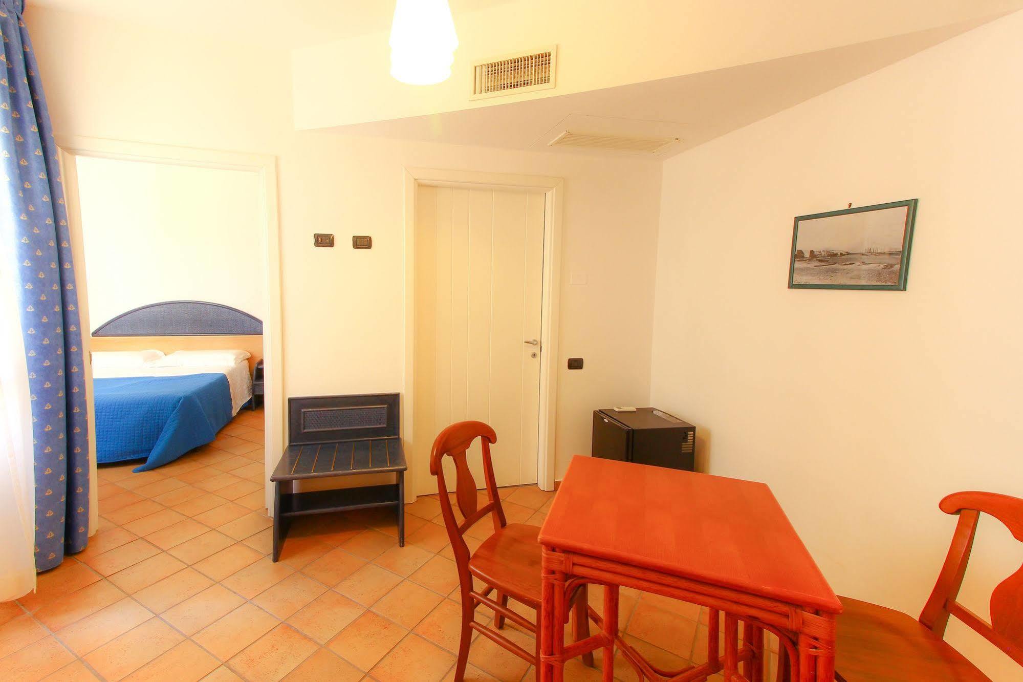 Hotel Paladini Di Francia ลัมเปดูซา ภายนอก รูปภาพ