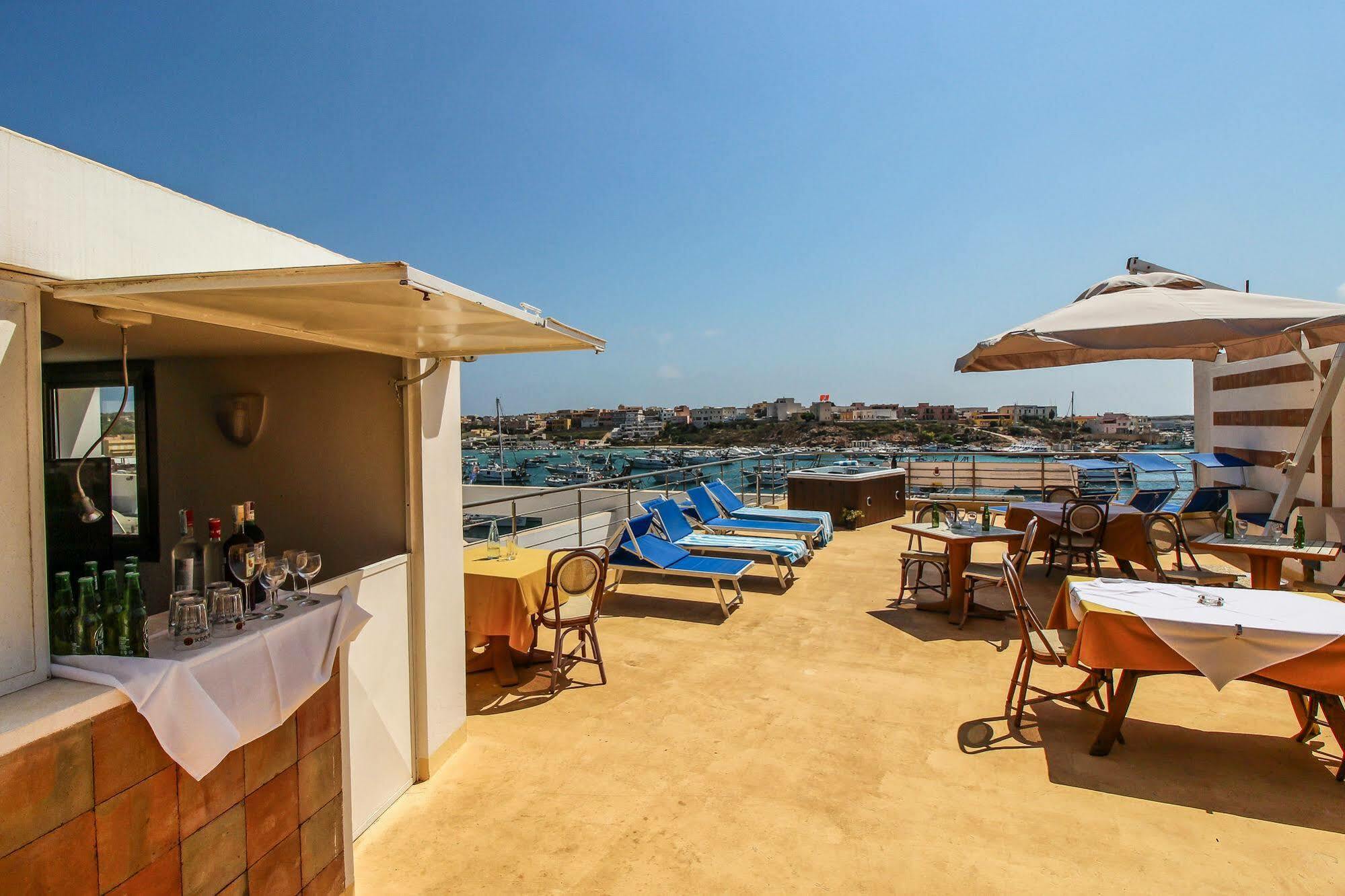 Hotel Paladini Di Francia ลัมเปดูซา ภายนอก รูปภาพ